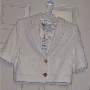 cropped ZARA blazer, size medium, never worn, brand new with tags!!